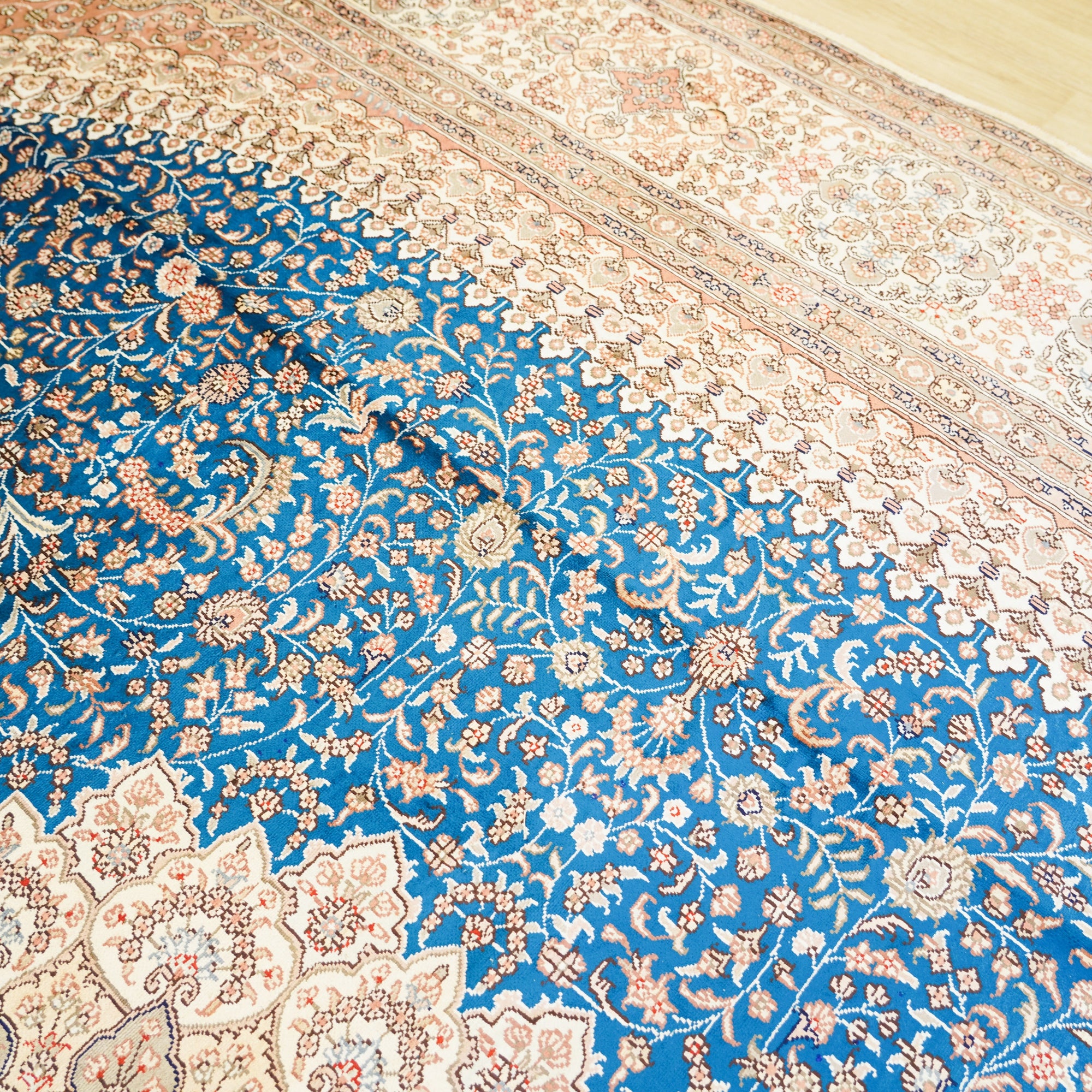 Side Design of Azure Rug