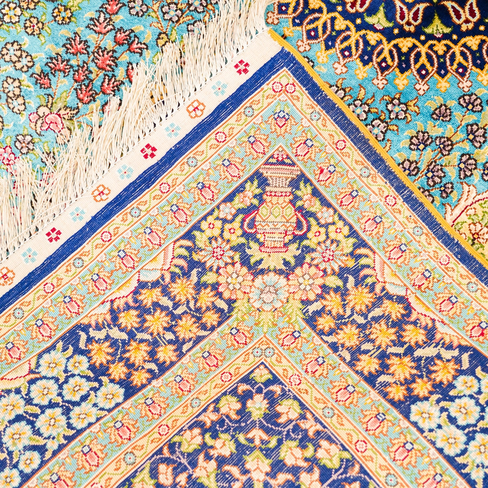 The Isfahan Azure Crown Medallion Rug - 4x6