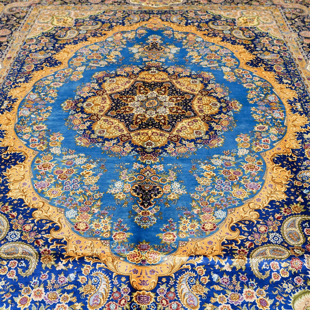 Luxury Pattern of Tabriz Silk Rug
