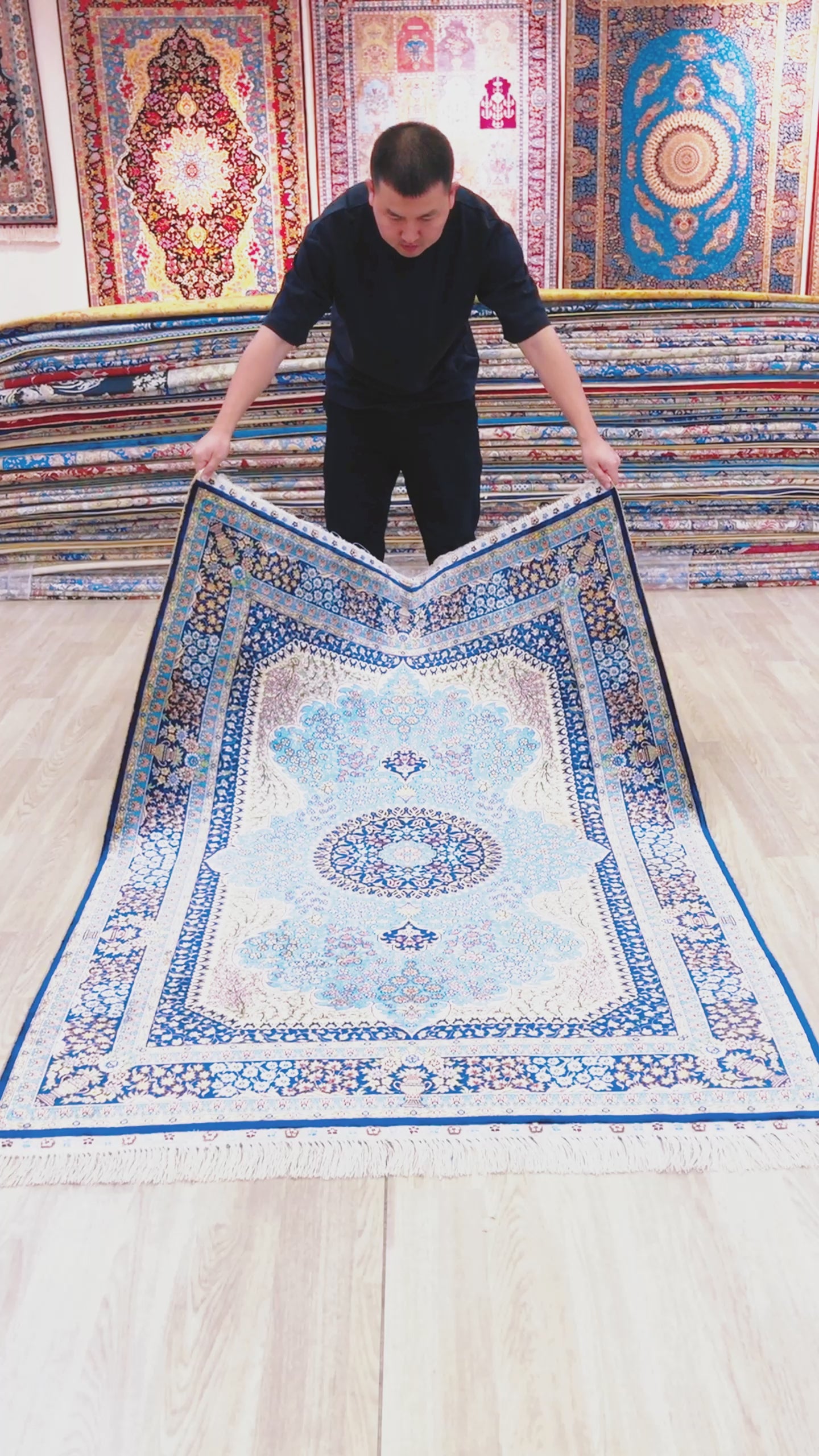 Video of The Isfahan Azure Crown Medallion Rug 